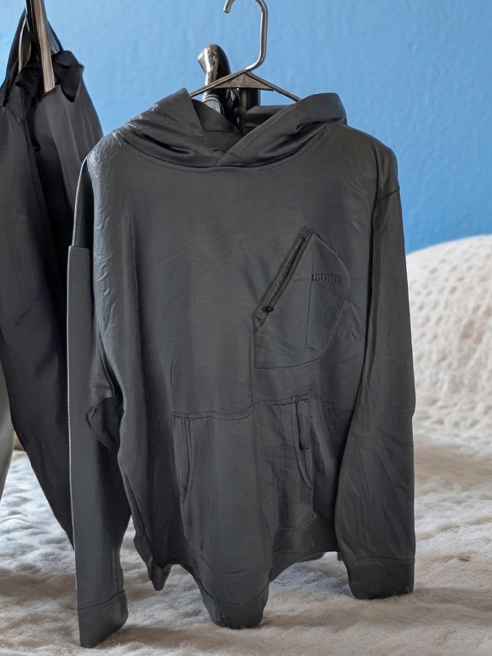 Cabela's Men's Black Hooded Windbreaker Pullover with Zip Chest Pocket